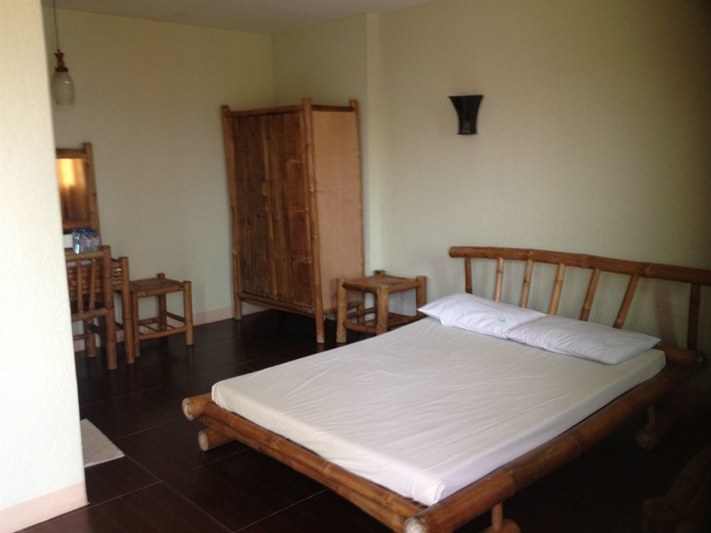 Moalboal Beach Resort Alcantara  Экстерьер фото