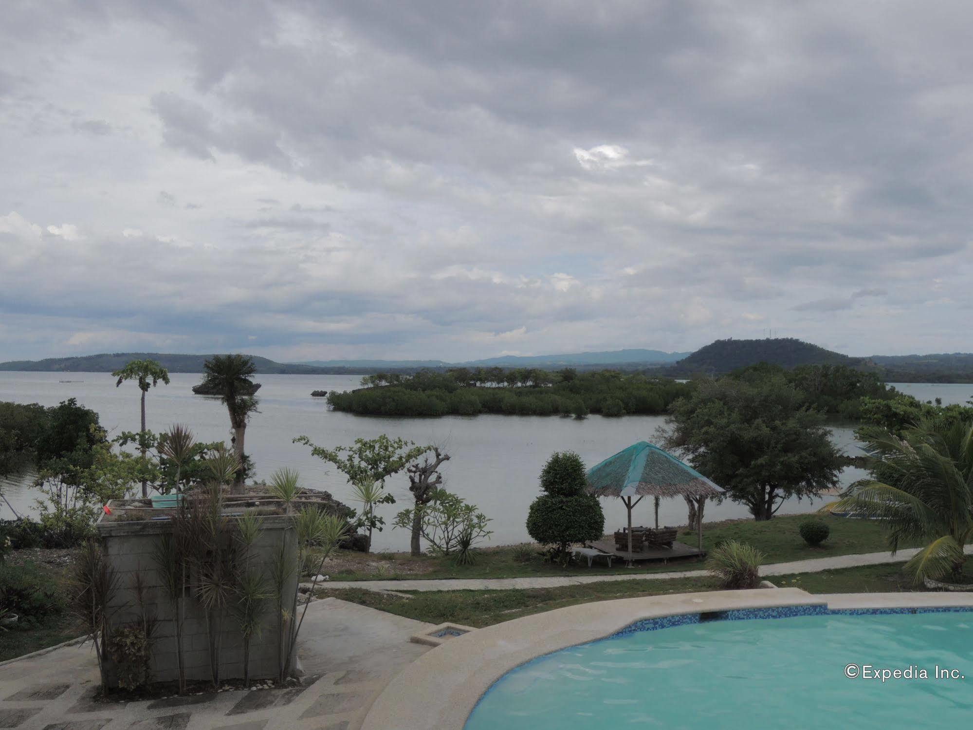 Moalboal Beach Resort Alcantara  Экстерьер фото