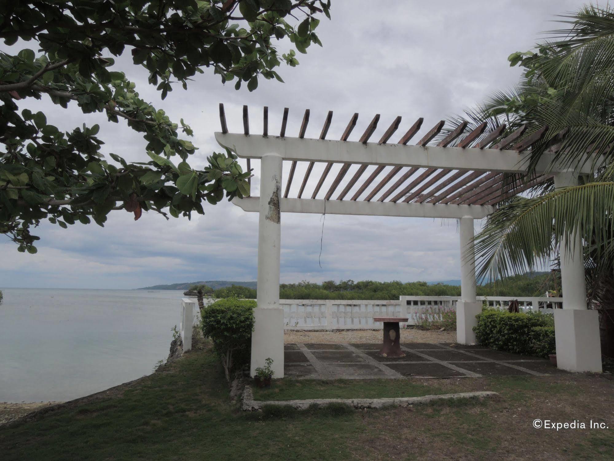 Moalboal Beach Resort Alcantara  Экстерьер фото